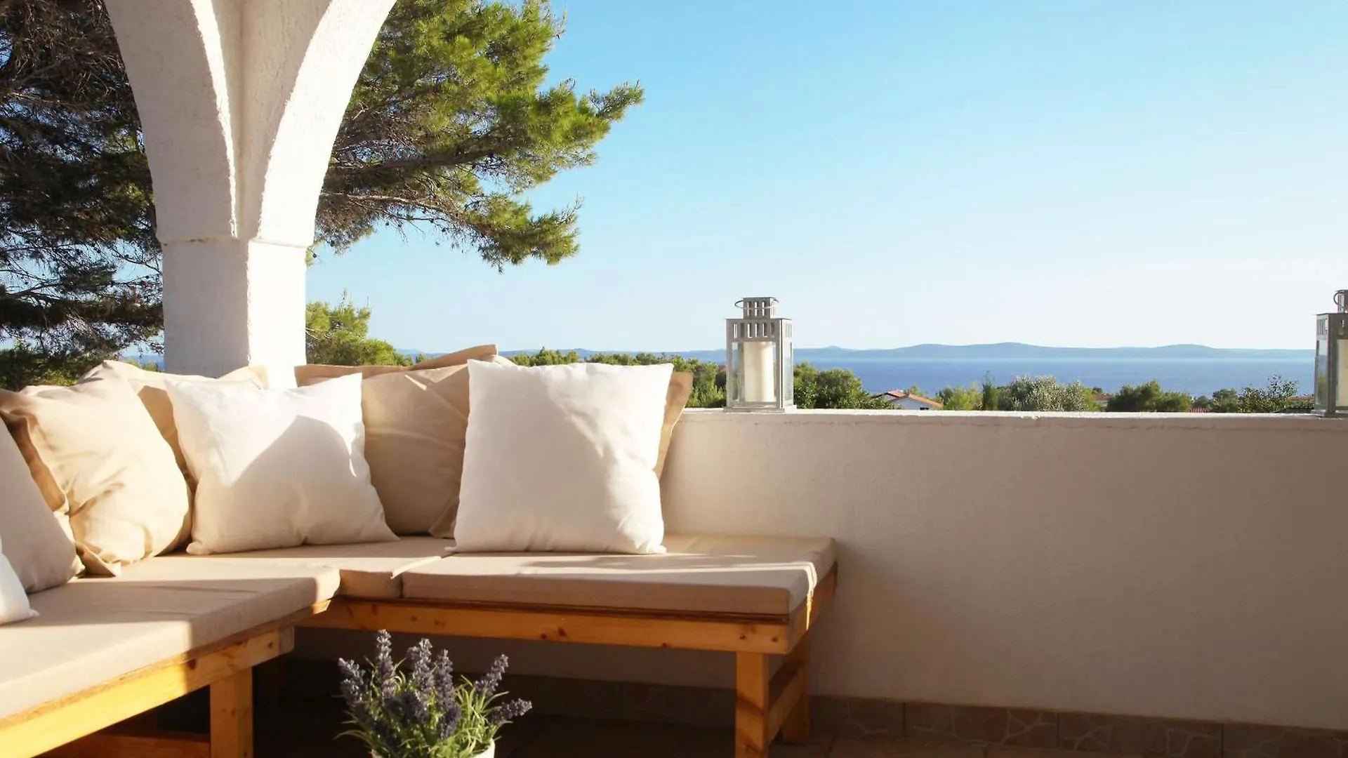 Basic Apartments - Ferienhaus Basic Croatia Vir Island